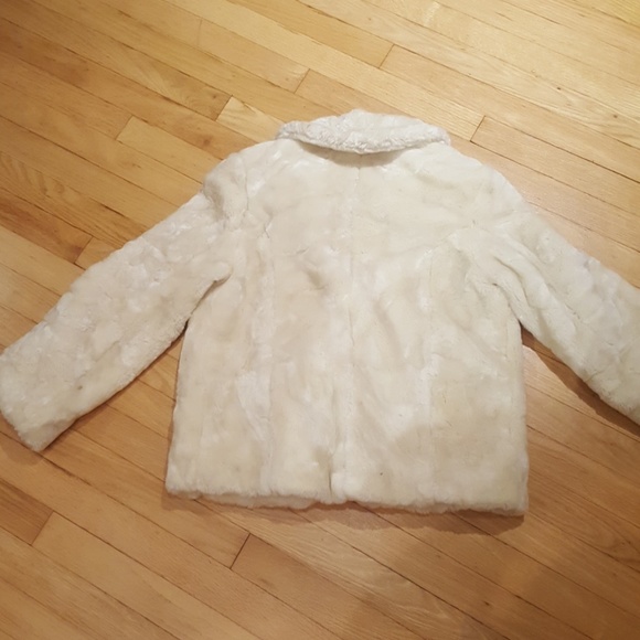 Fur jacket - Picture 4 of 4